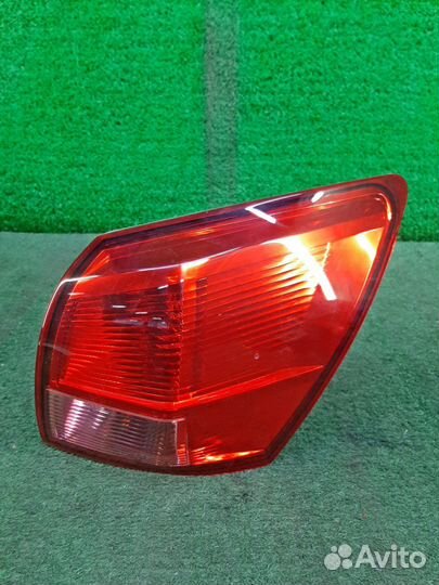 Фонарь левый правый Nissan Qashqai J10