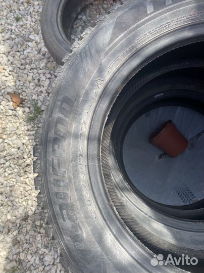 Laufenn I Fit Ice LW 71 205/60 R16