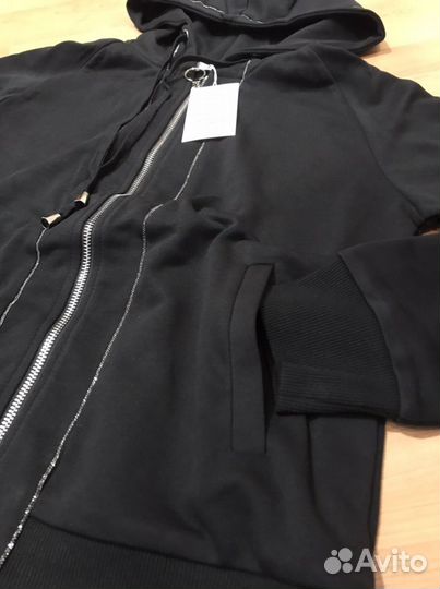 Спортивный костюм женский