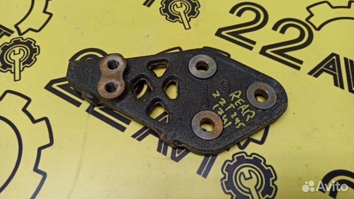 Кронштейн редуктора Toyota Premio ZZT245 1zzfe