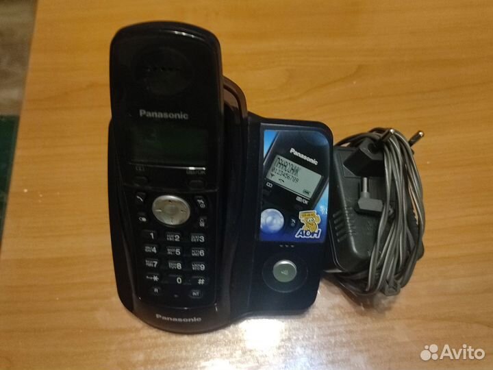 Беспроводной домашний телефон