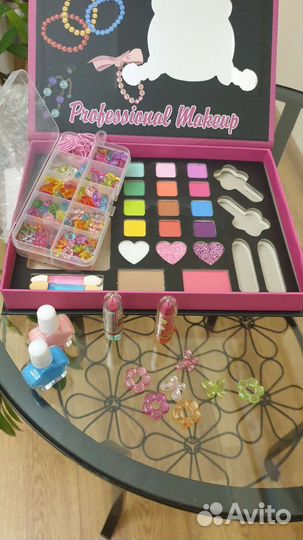 Новая. В упаковке. Детская декоративная косметика