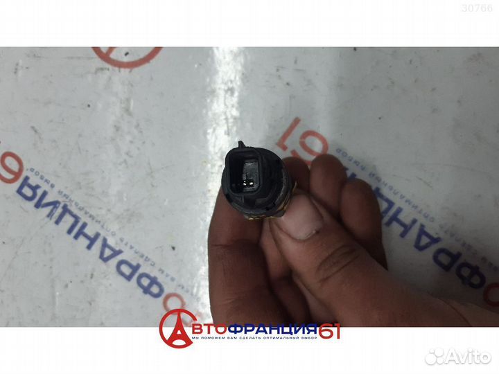 Датчик давления масла, 8200671275 renault sandero
