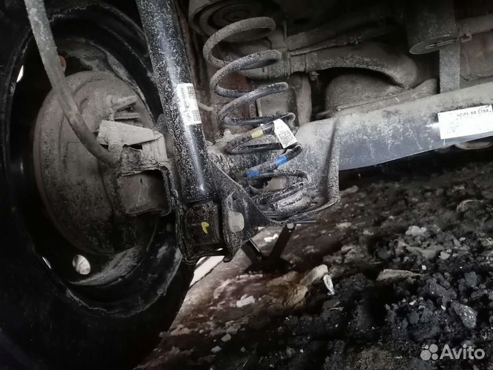 Задняя балка