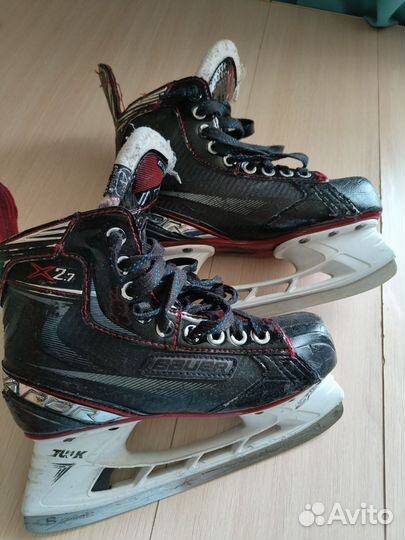 Хоккейные коньки bauer