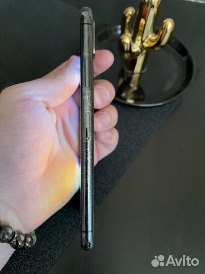 iPhone X, 64 ГБ
