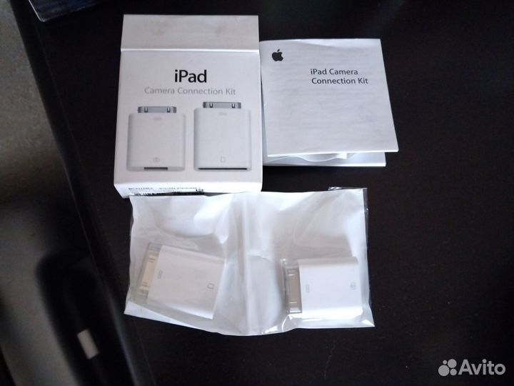 Переходники на iPad для камеры и флешки