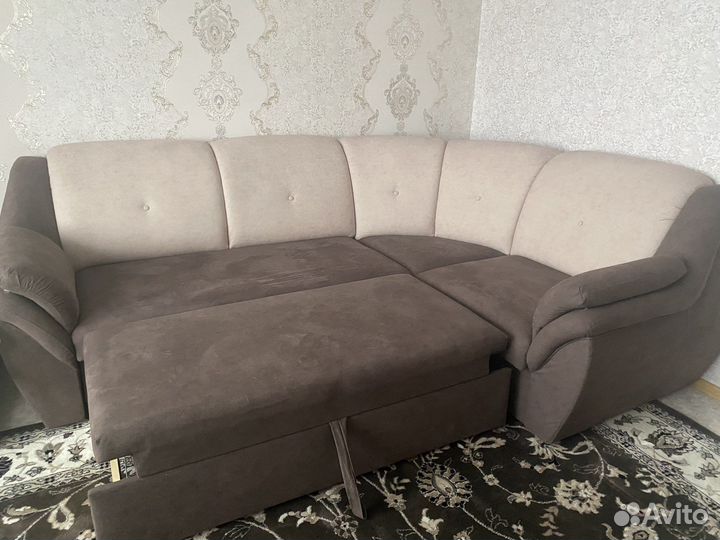 Угловой диван