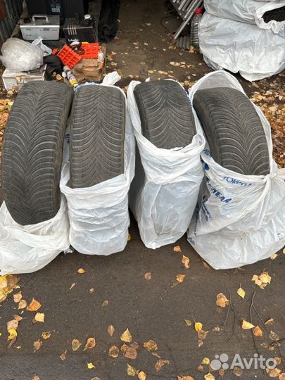 Michelin Alpin 5 215/65 R17 и 215/65 R17