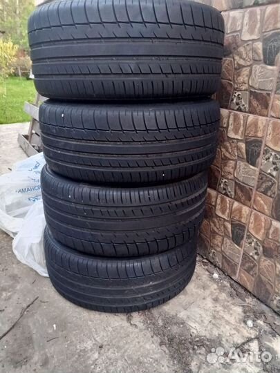 Triangle Sports TH201 255/35 R19 ZR