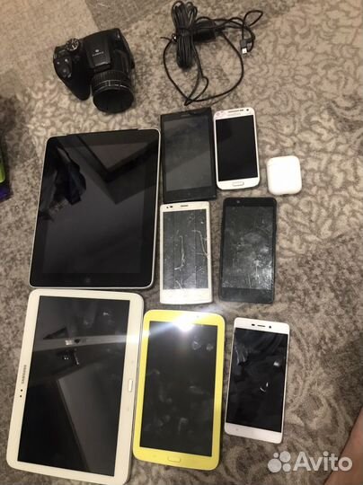 Планшеты телефоны