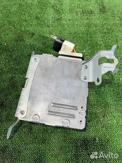 Блок управления рулевой рейкой Toyota Corolla 10