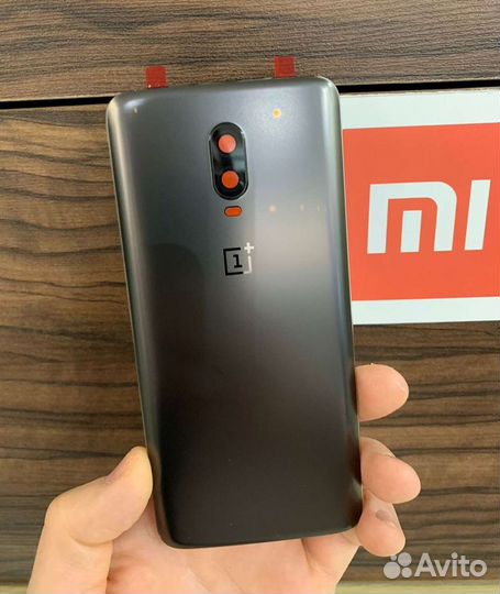 Крышка One Plus 6T копия оригинала