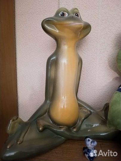 Лягушки фигурки и статуэтки