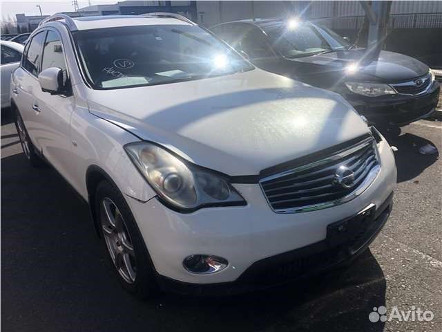 Разбор на запчасти Infiniti EX35