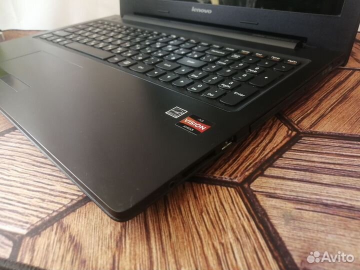 Ноутбук lenovo шустрый