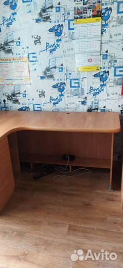 Угловой письменный стол бу