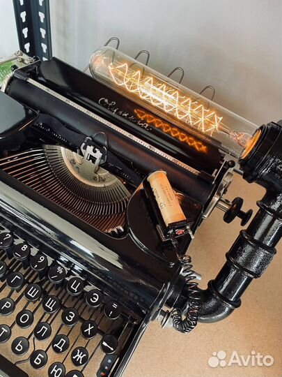 Пишущая машинка 