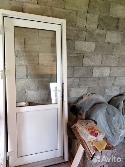 Дверь пластиковая пвх входная бу стекло