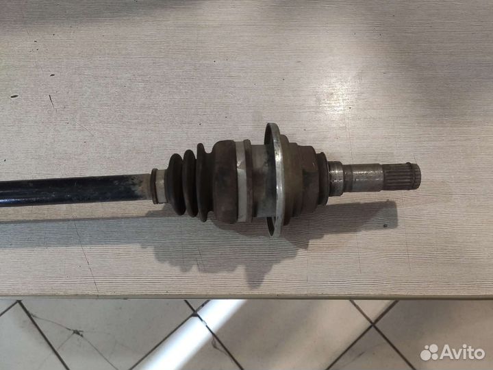 Привод задний левый