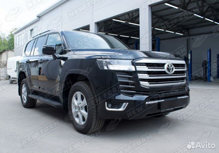Бамперы комплект Toyota Land Cruiser 300