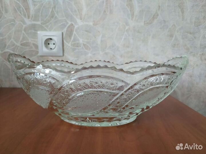 Ваза, ладья, хрустальная времен СССР