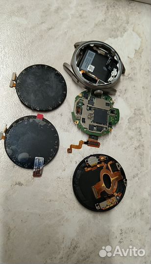 Смарт часы Huawei watch 3 pro на запчасти