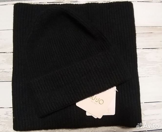 Комплект шапка и шарф женские