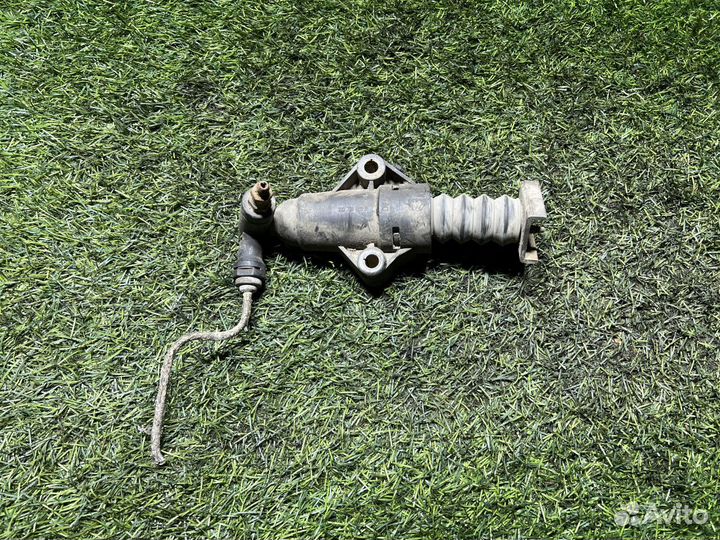 Цилиндр сцепления рабочий Volkswagen Golf (Mk4) IV