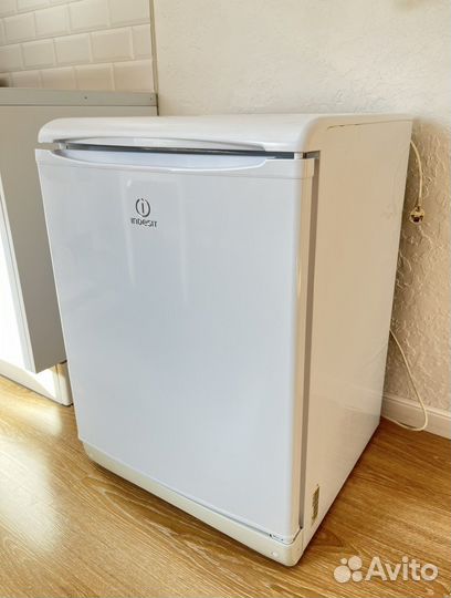 Холодильник маленький indesit