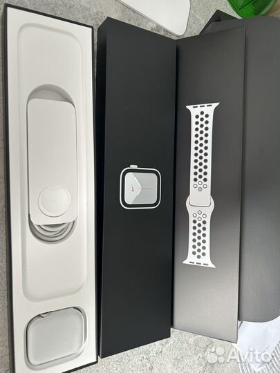 Часы apple watch 6 44 mm nike