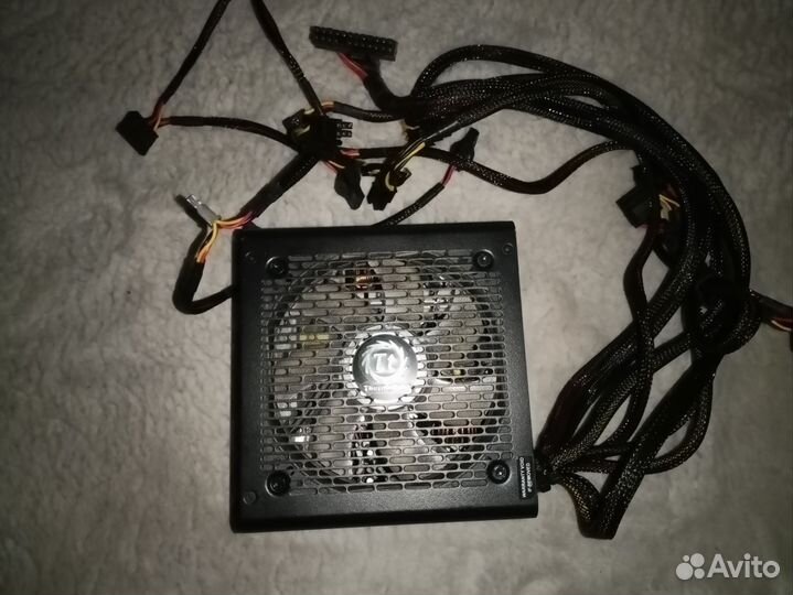 Блок питания 700w termaltake