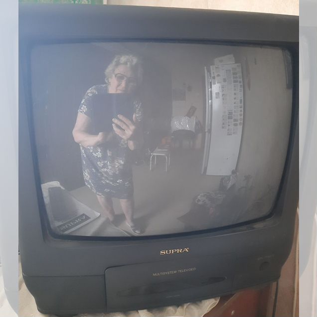 Телевизор на запчасти