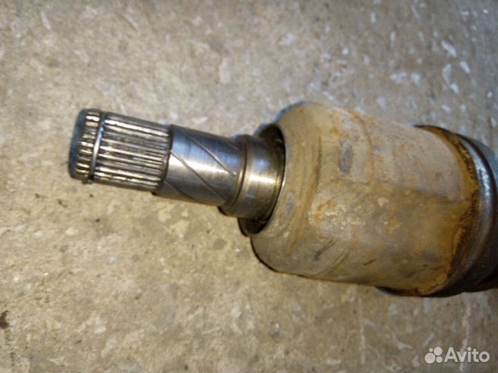 Полуось передняя левая для Nissan X-Trail