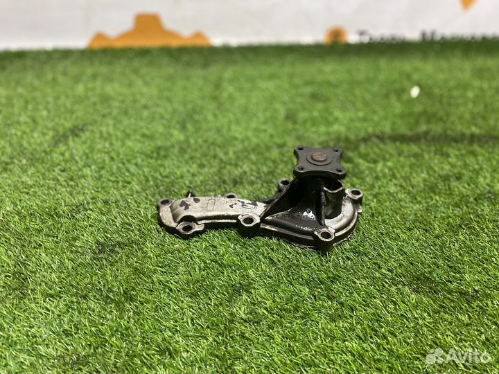 Помпа Nissan Almera n16 1.8