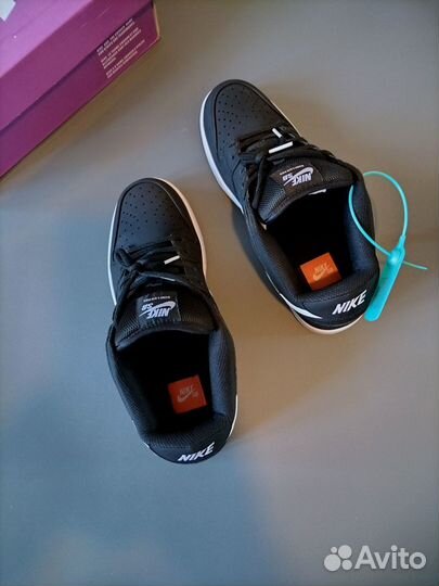 Мужские кроссовки Nike SB Dunk Low Black Gum