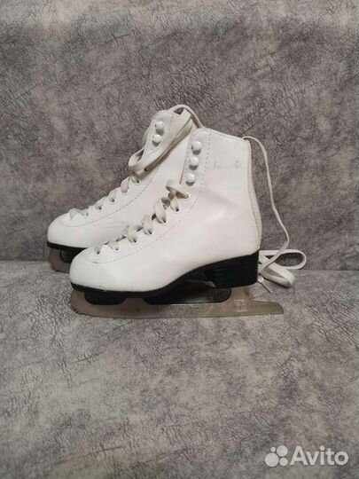 Коньки фигурные детские 30р