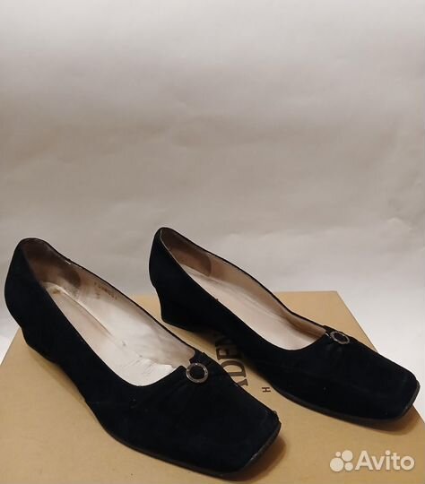 Туфли замшевые женские черные 