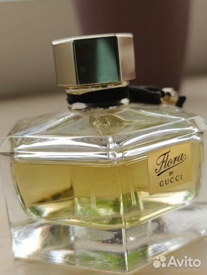 Парфюмированная вода Flora by Cucci