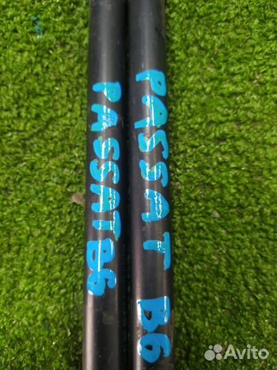 Амортизатор багажника пара Volkswagen Passat B6