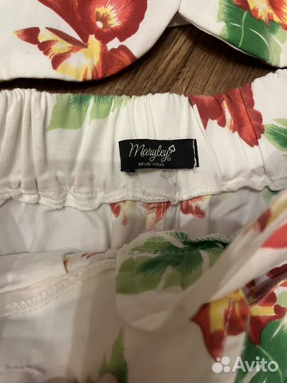 Костюм пилжак и шорты женский Италия 42-44