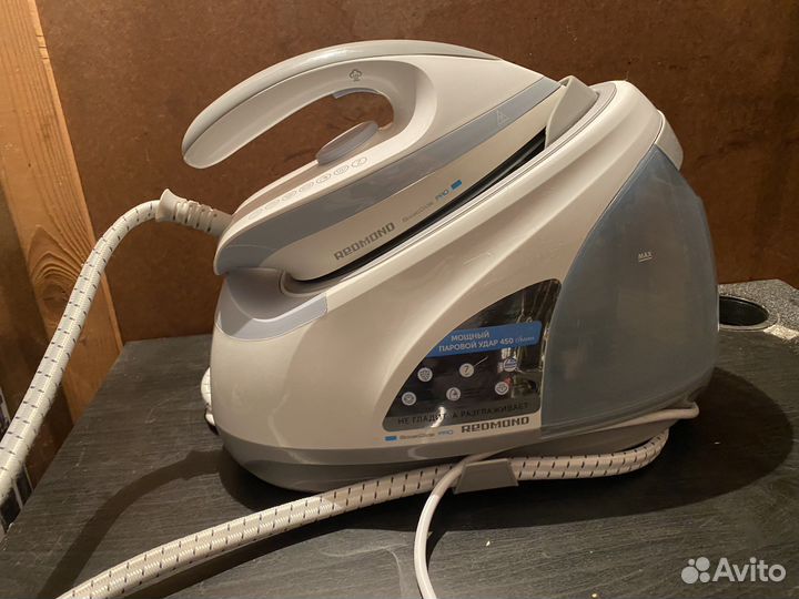 Утюг с парогенератором redmond RSS-5906