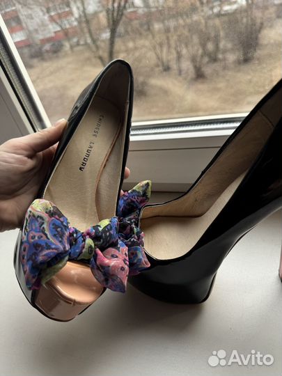 Туфли на высоком каблуке