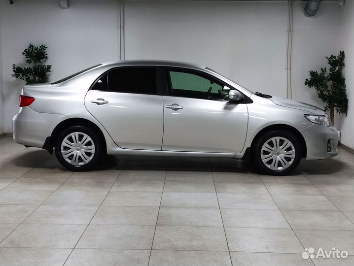 Toyota Corolla 1.6 AT, 2011, 203 000 км