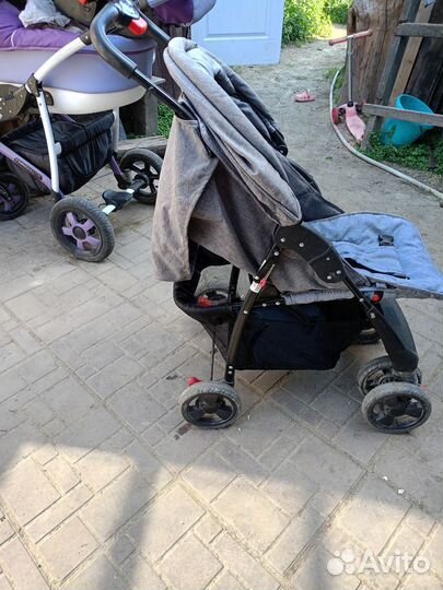 Прогулочная коляска
