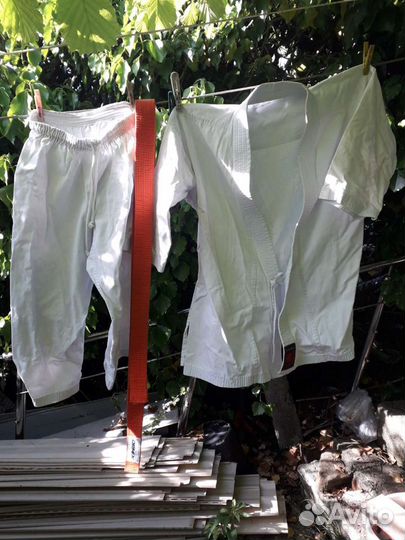 Кимоно для каратэ детское с защитой и перчатками