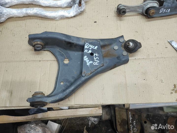 Рычаг передний правый на Рено Дастер