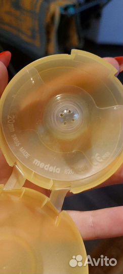 Накладки на грудь medela