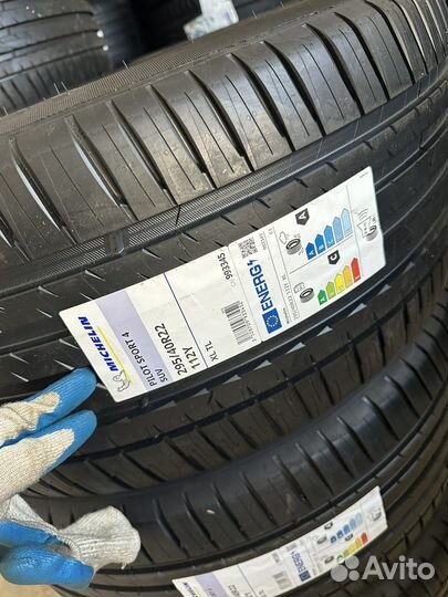 Michelin Pilot Sport 4 SUV 295/40 R22