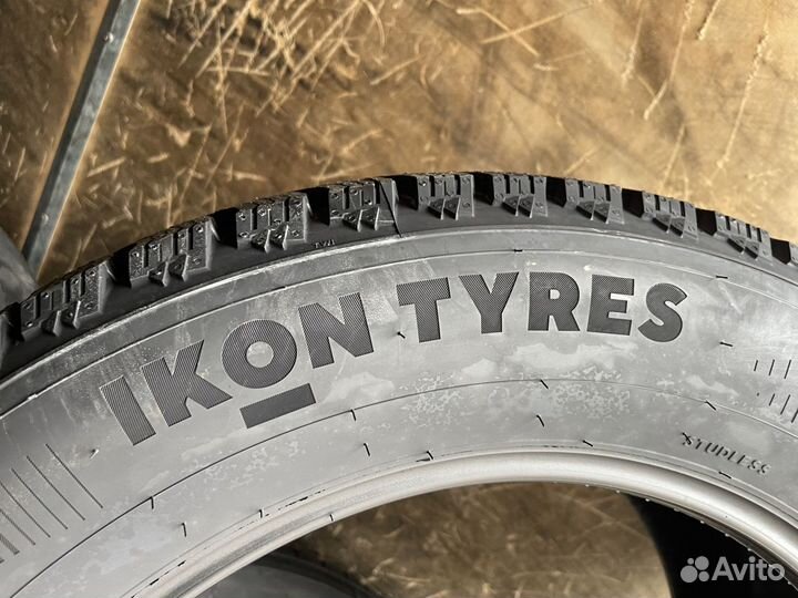 Ikon Tyres Autograph Snow 3 SUV 215/65 R16 102R